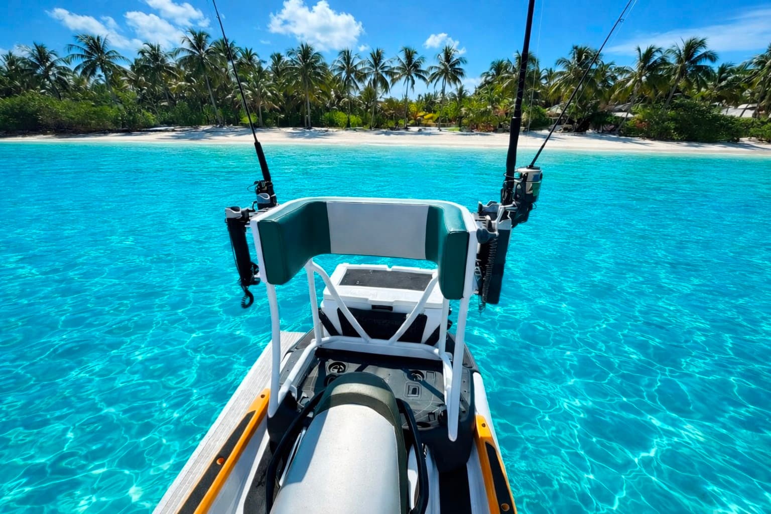 Upright Angler rear deck platform in action on open water